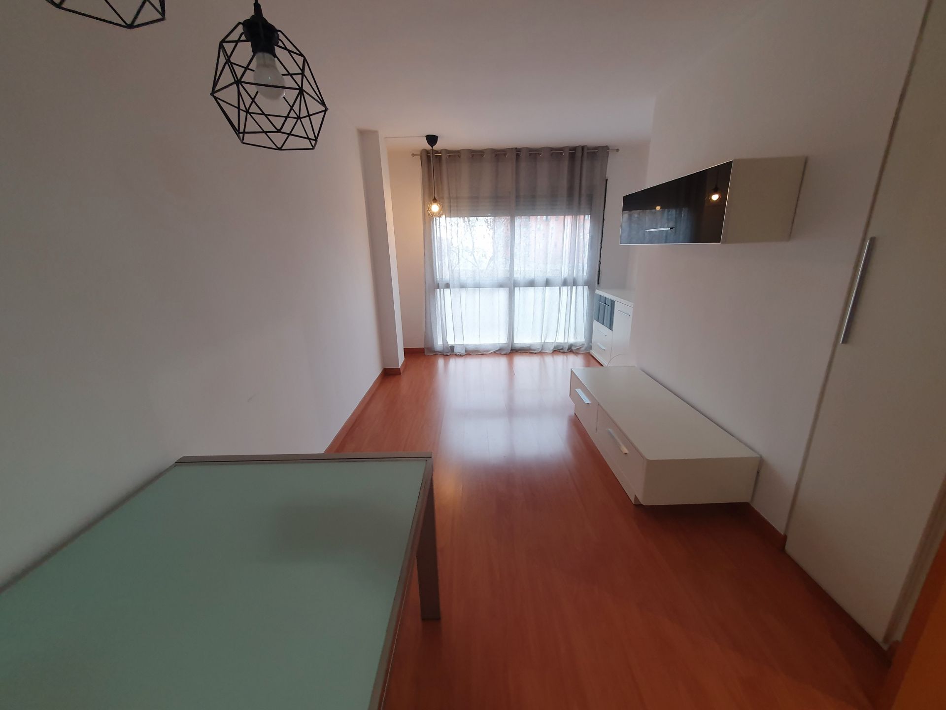 Living room of Flat for sale in Sabadell  with Air Conditioner, Heating and Parquet flooring