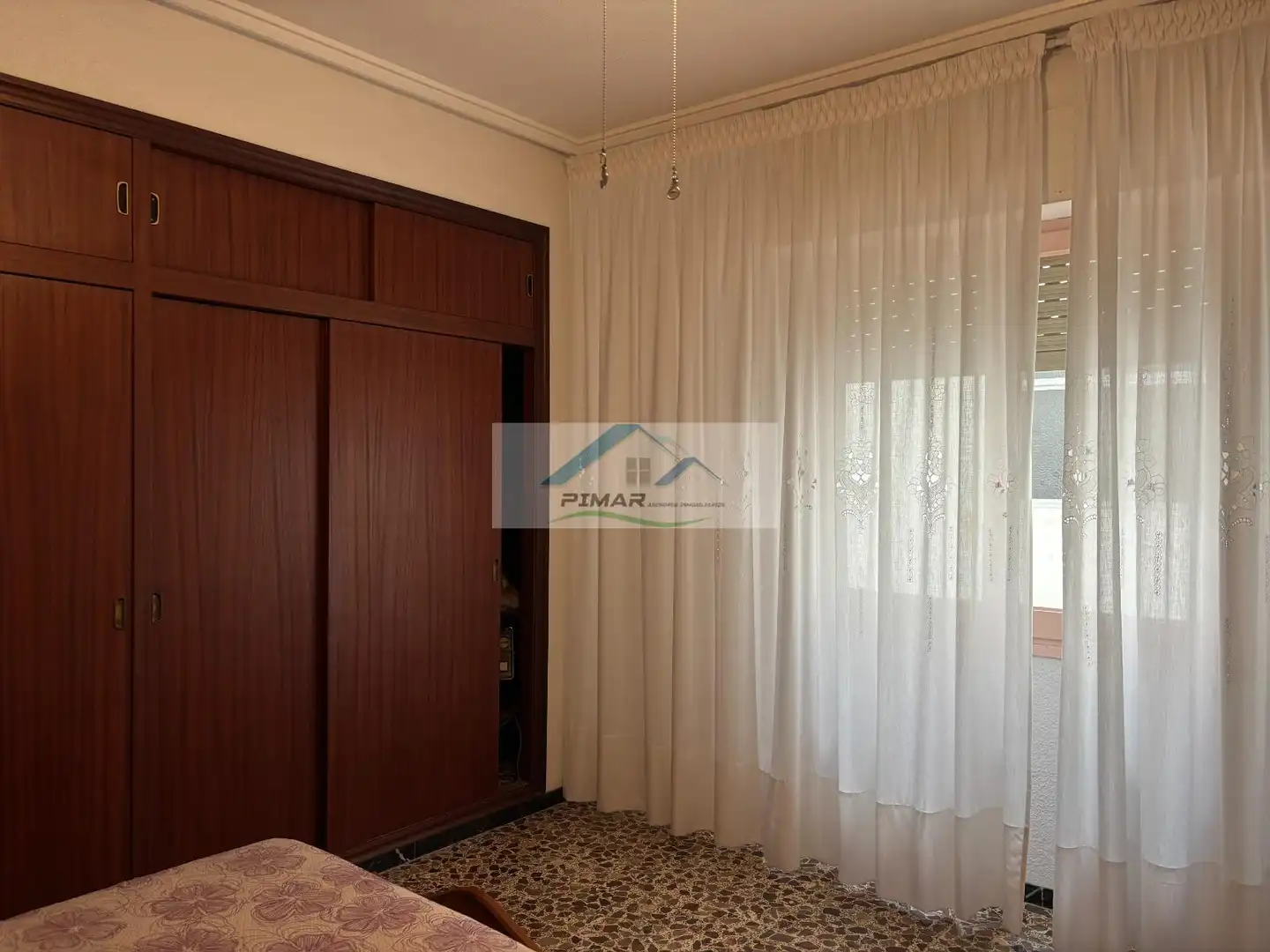 Habitación de Piso en venta en Elche / Elx con Balcón
