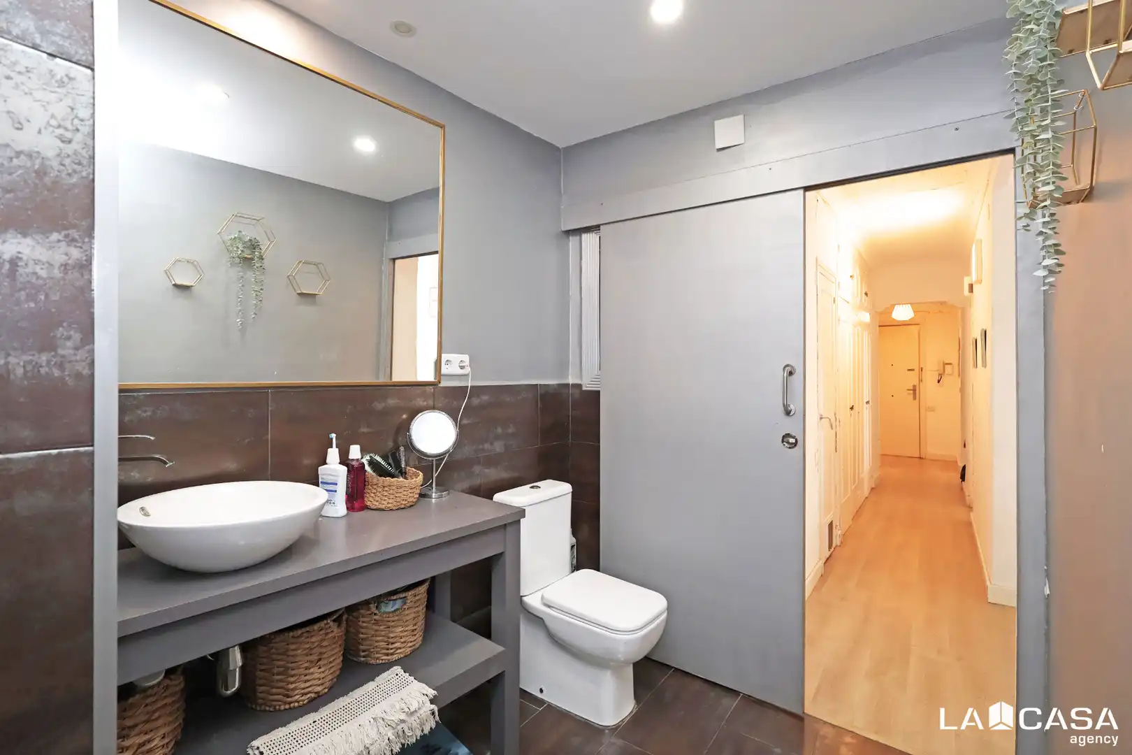 Baño de Edificio en venta en L'Hospitalet de Llobregat