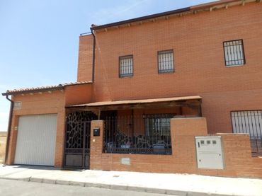 Adosado con jardín en venta en Chozas de Canales