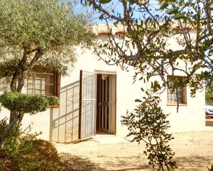 Vista exterior de Finca rústica en venda en L'Ampolla amb Moblat