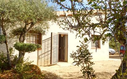 Vista exterior de Finca rústica en venda en L'Ampolla amb Moblat