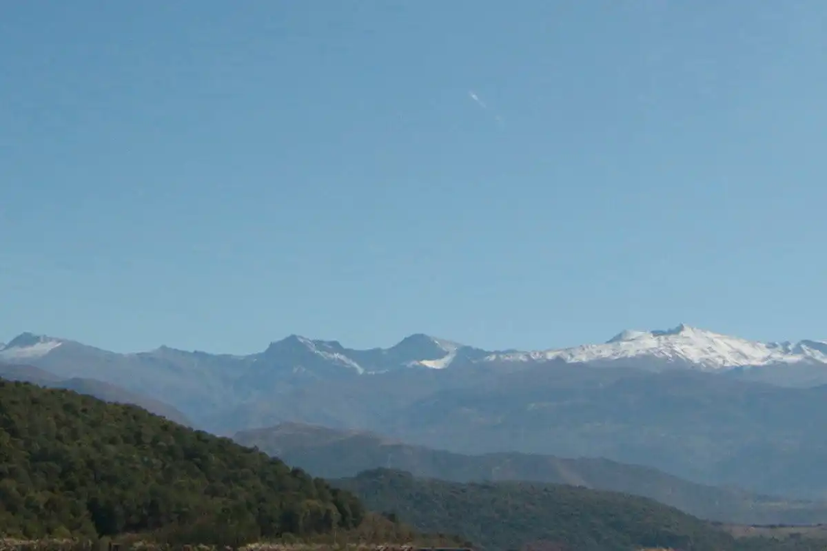 Vista exterior de Casa o chalet en venta en Huétor de Santillán con Calefacción, Jardín privado y Terraza