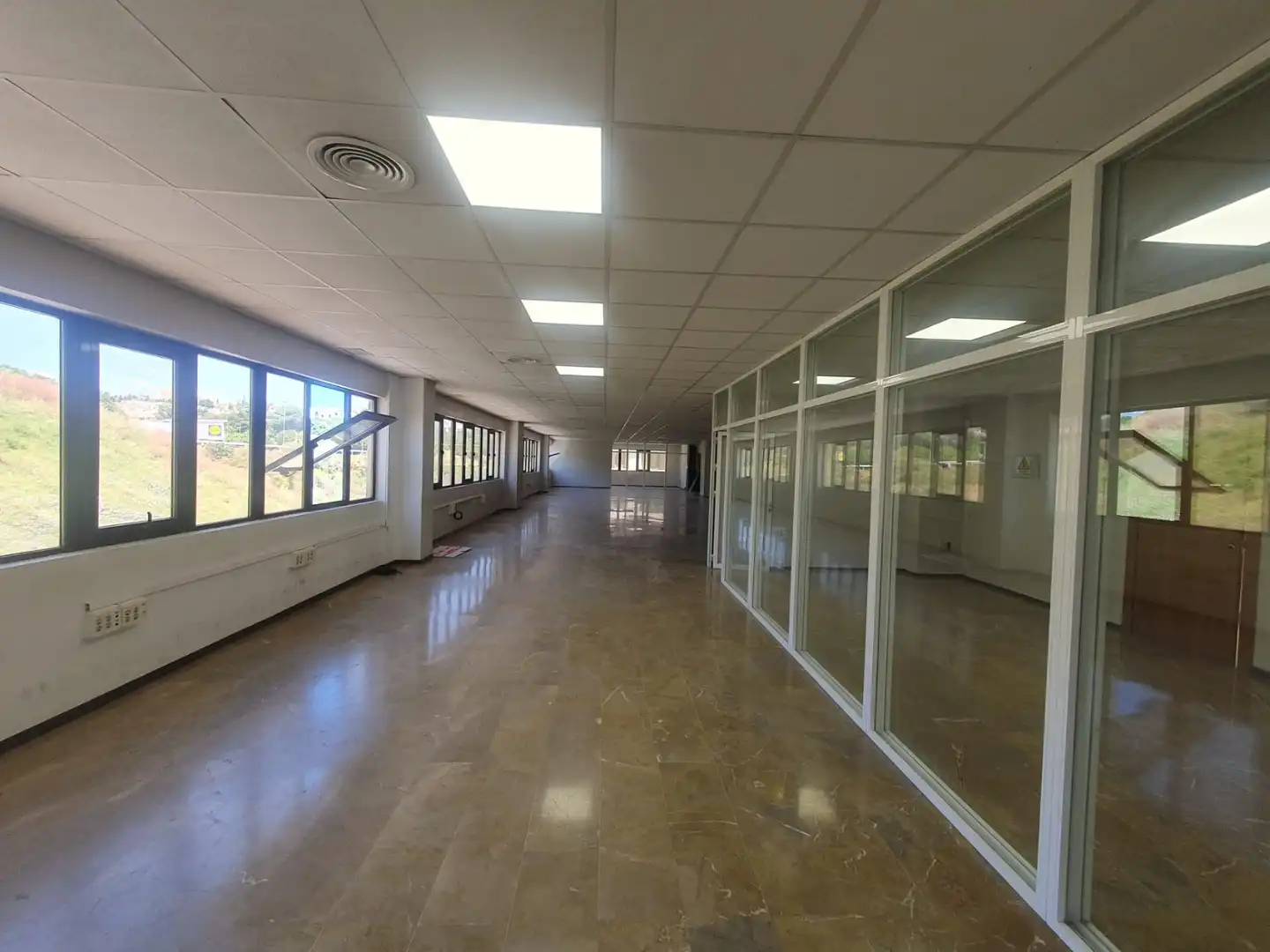 Oficina de alquiler en San Juan de Aznalfarache