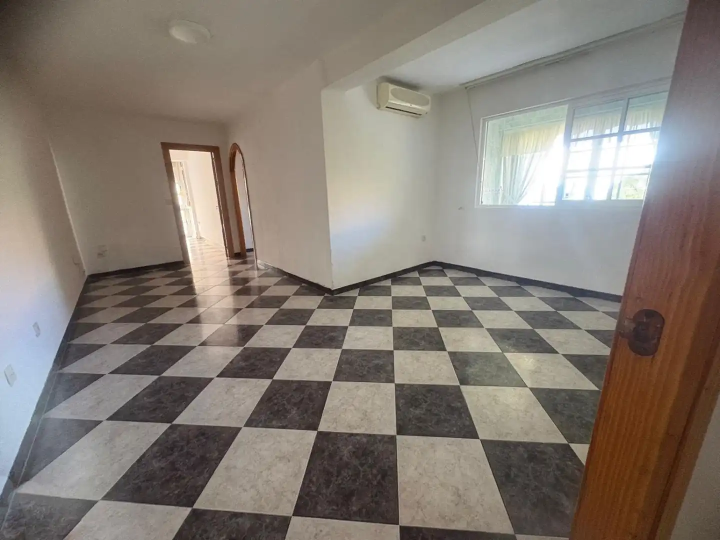 Außenansicht von Wohnung zum Verkauf in Málaga mit Klimaanlage, Heizung und Terrasse