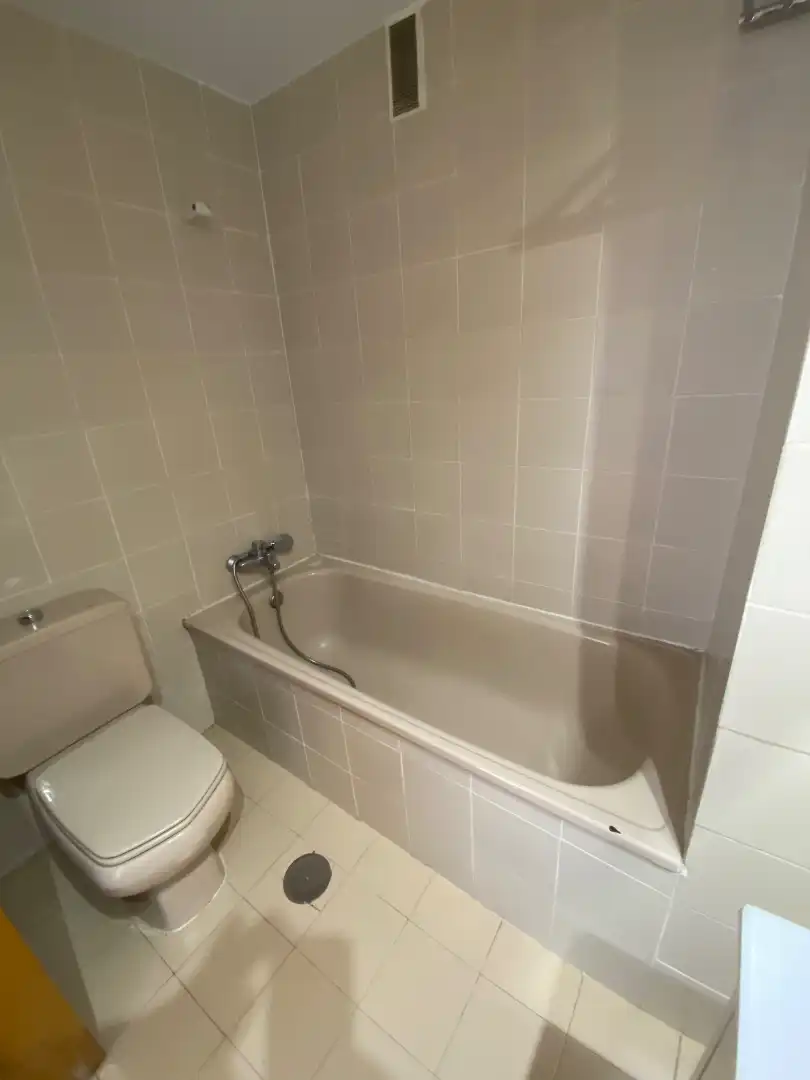 Baño de Planta baja en venta en Pozuelo de Alarcón con Calefacción, Terraza y Horno