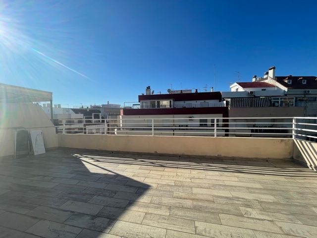 Terrassa de Àtic de lloguer en  Huelva Capital amb Aire condicionat, Calefacció i Parquet