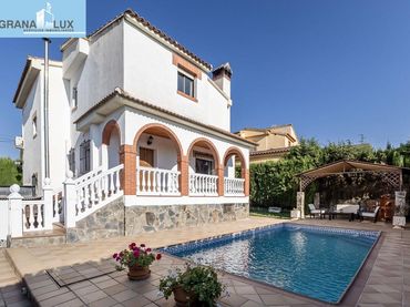 Villa à vendre à CALLE LIRIO