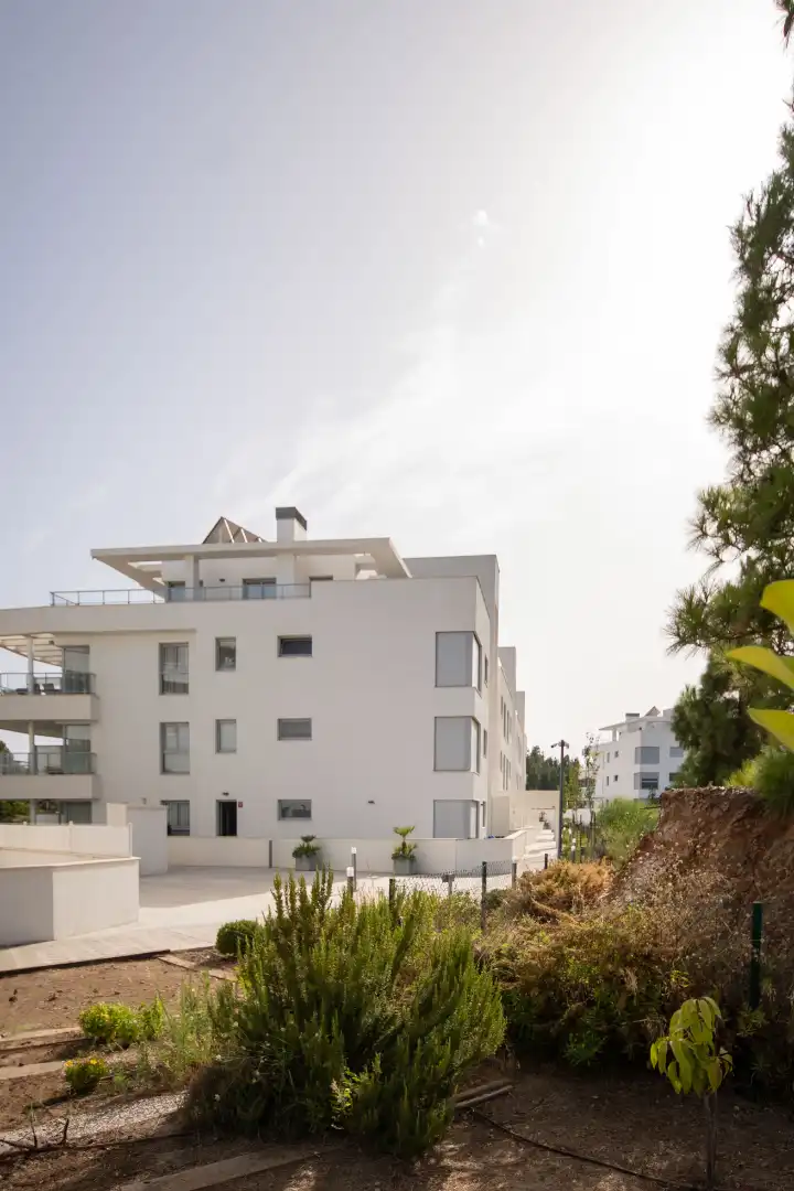 Vista exterior de Piso en venta en Mijas con Aire acondicionado, Jardín privado y Terraza