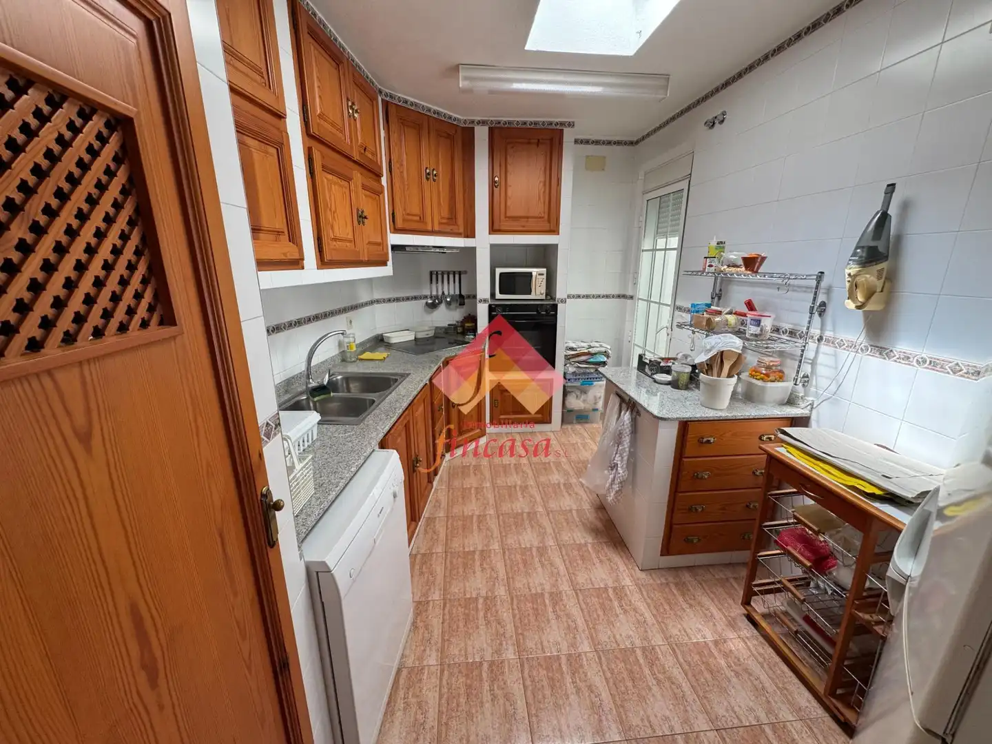 Cuina de Casa o xalet en venda en Ronda amb Calefacció, Terrassa i Moblat