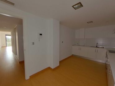 Flat for sale in Avenida JUAN CARLOS I 8