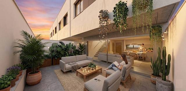 Casa-adosada en Venta en Calle Poeta Luis Cernuda en La Cañada de San Urbano
