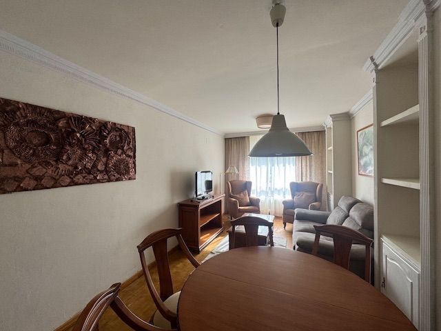 Wohnzimmer von Wohnung miete in Alcoy / Alcoi mit Heizung, Abstellraum und Möbliert