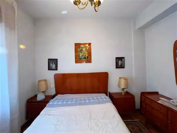 Habitación de Piso en venta en Lugo con Calefacción y Trastero