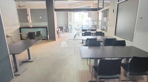 SE VENDE LOCAL CON CAFETERIABAR MONTADO CON LICENCIA EN BUENA ZONA DE NOVELDA