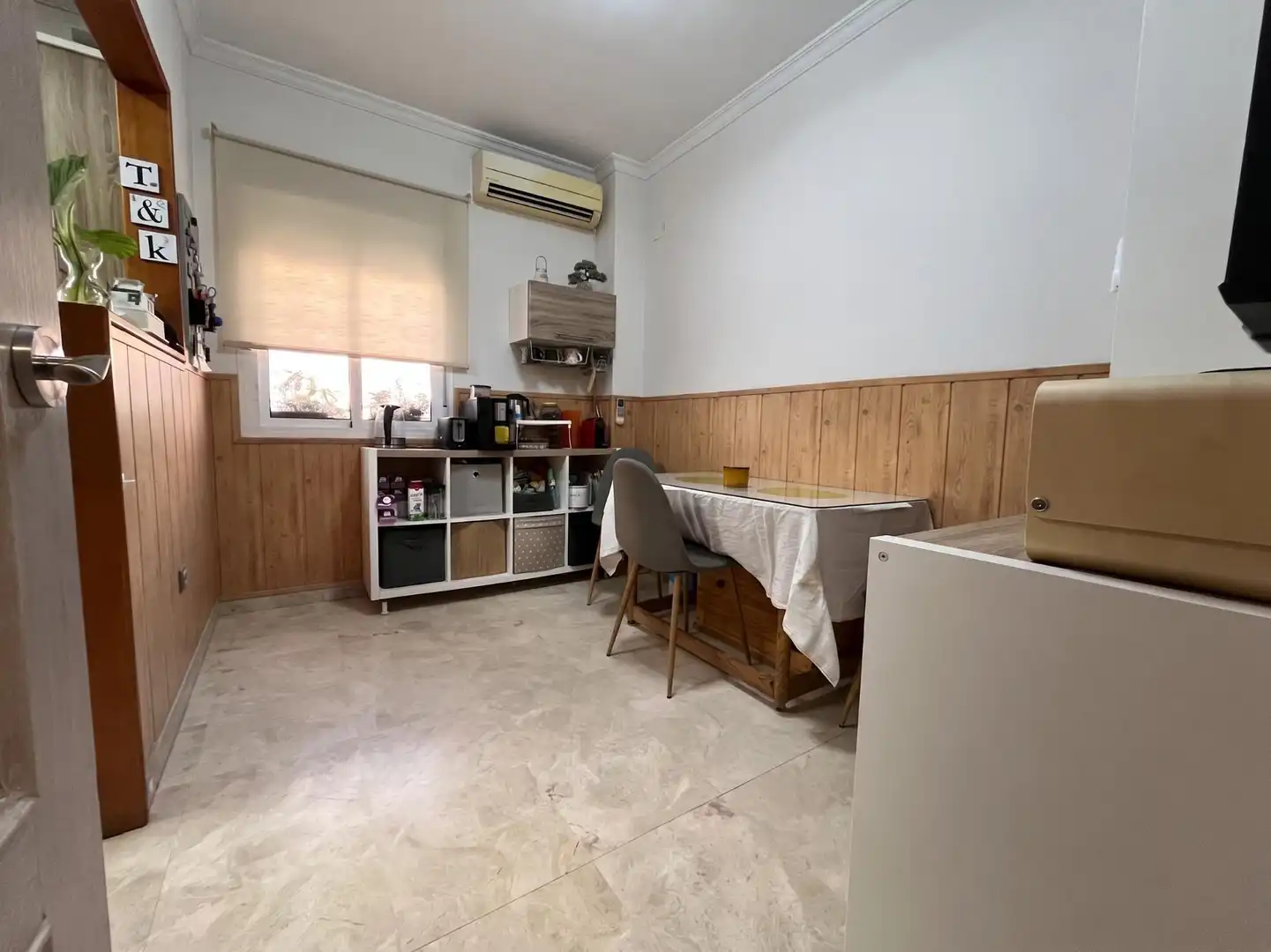Cocina de Casa o chalet en venta en Montequinto con Aire acondicionado, Calefacción y Jardín privado