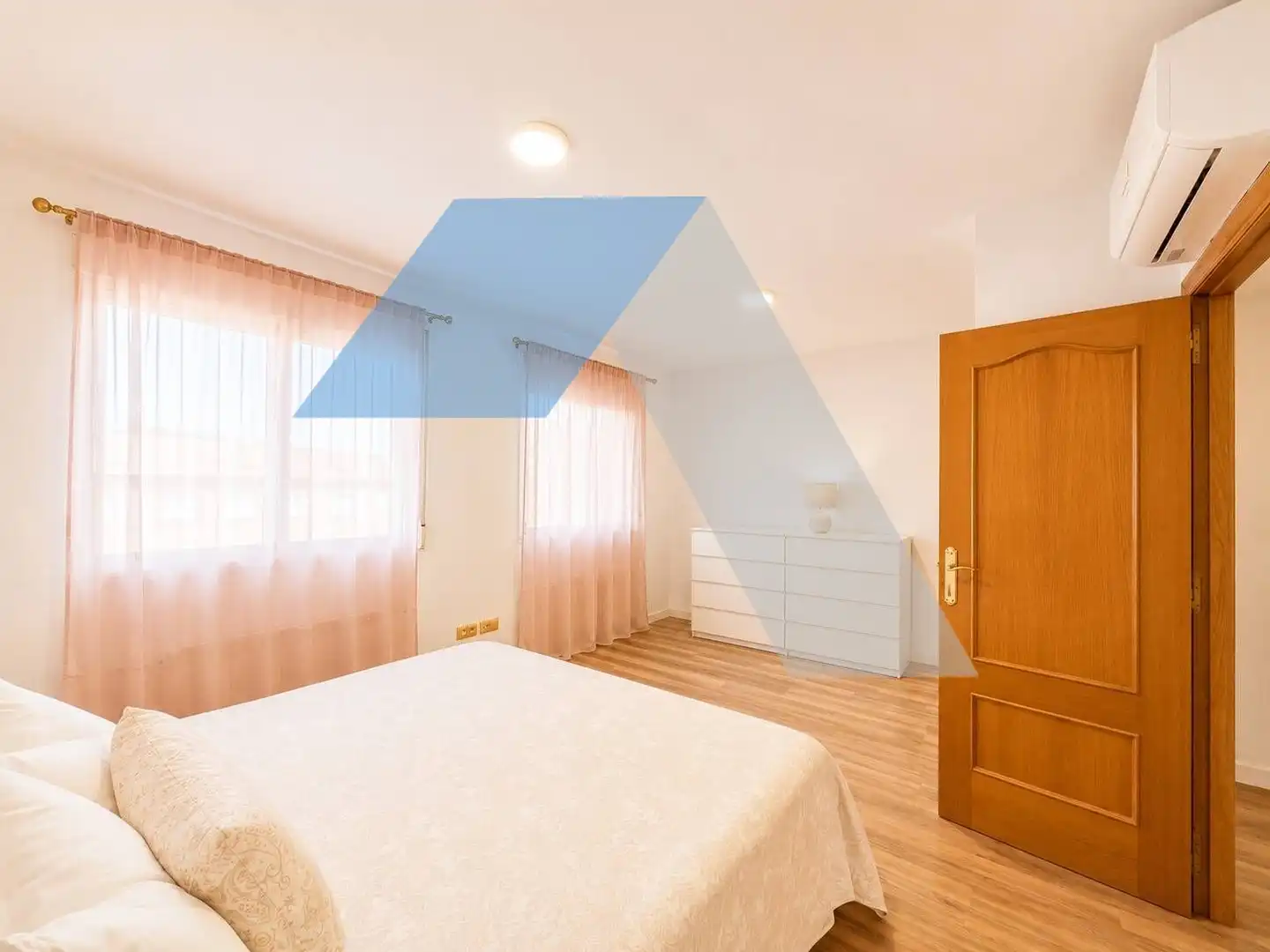 Bungalow con piscina in vendita a Parque Lo Torrent, imagen 22