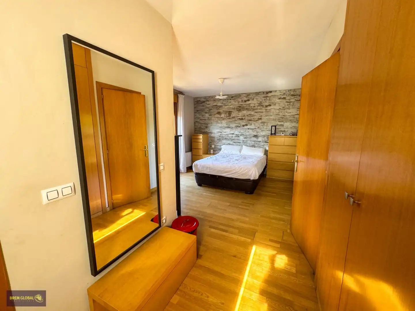 Habitación de Casa adosada en venta en Lozoyuela-Navas-Sieteiglesias con Calefacción, Jardín privado y Terraza