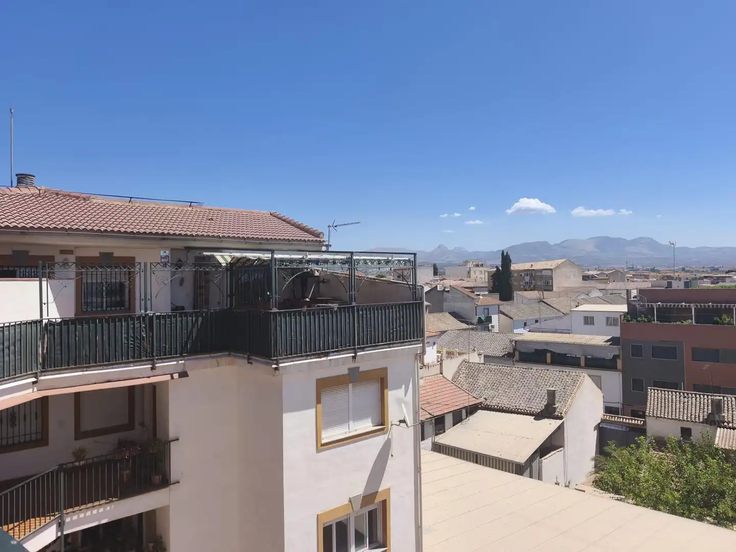 Außenansicht von Dachboden zum Verkauf in Atarfe mit Klimaanlage und Terrasse