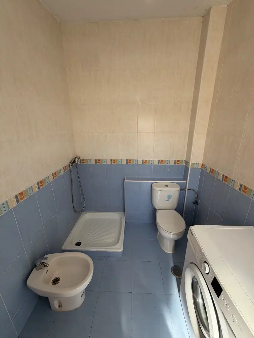 Bathroom of Duplexes for rent in Cúllar Vega  with Terrace, Furnished and Washing machine