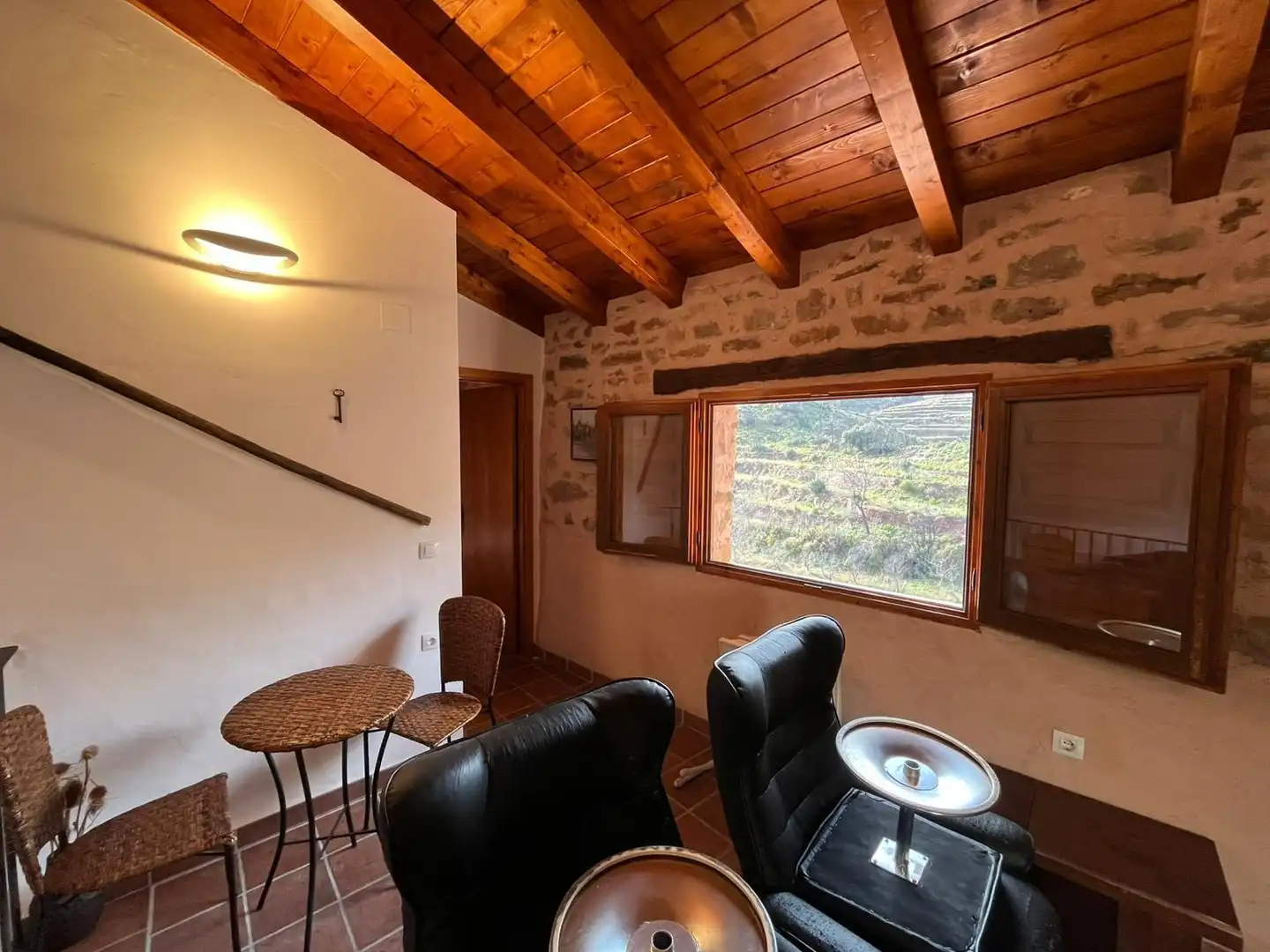 Sala de estar de Finca rústica en venta en Bejís con Terraza y Amueblado