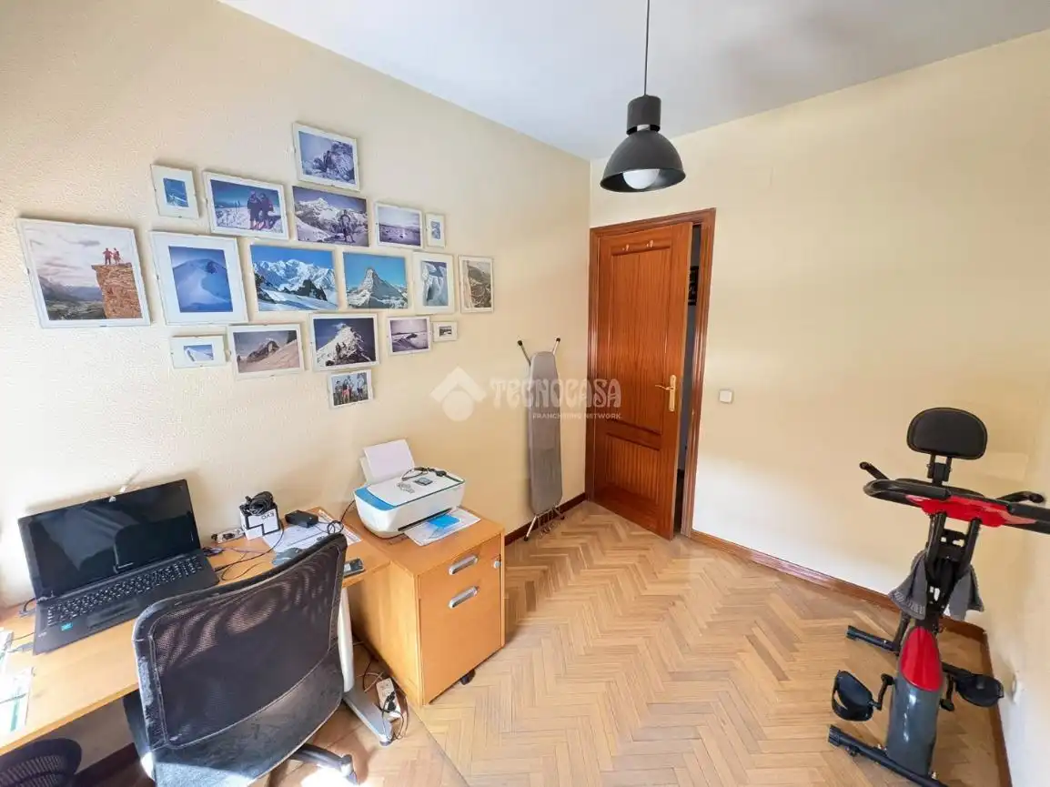 Piso en venta en Madrid con Aire acondicionado, Parquet y Piscina comunitaria