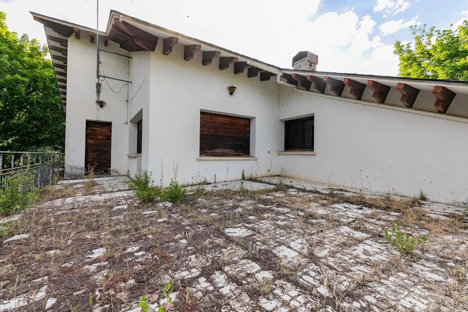 Außenansicht von Country house zum Verkauf in Sabiñánigo mit Heizung, Privatgarten und Terrasse