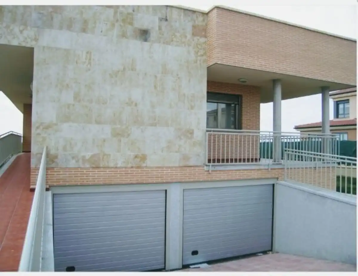 Vista exterior de Casa o chalet en venta en La Vellés  con Calefacción, Parquet y Terraza