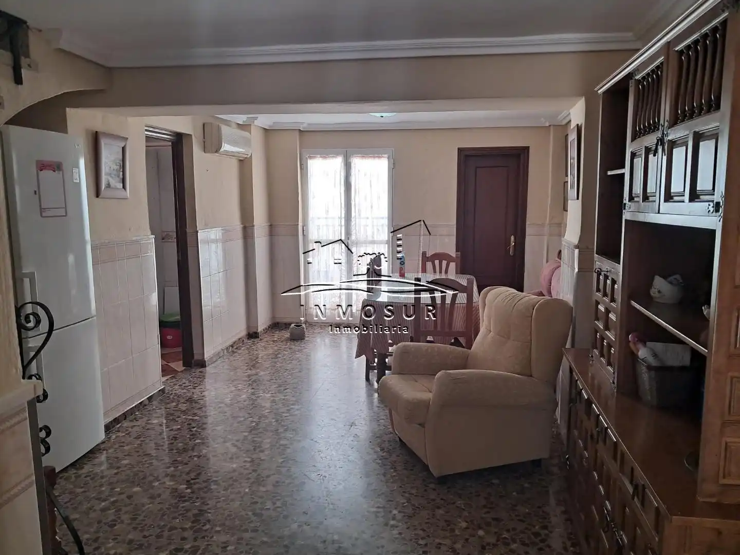 Sala d'estar de Casa adosada en venda en Lucena amb Terrassa