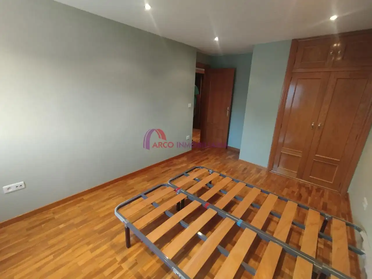 Casa adosada en venta en Quintanilla Vivar, Burgos