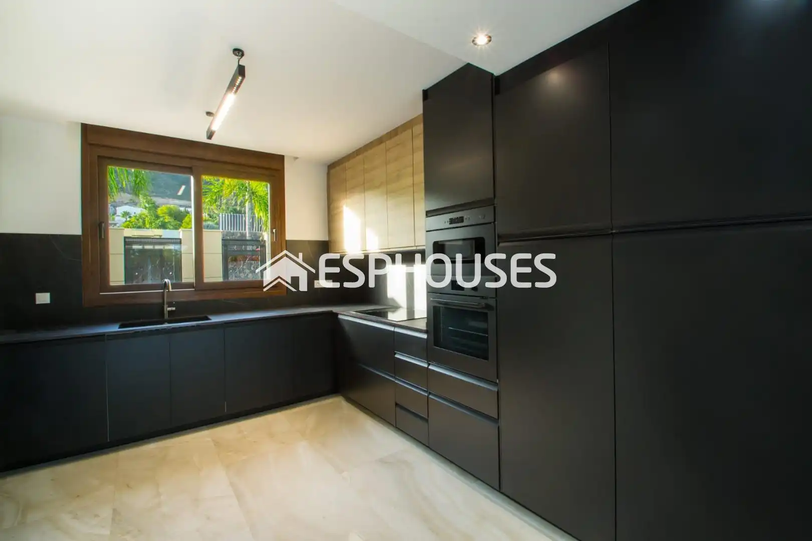 Casa con piscina in vendita a Golf Bahía, imagen 12