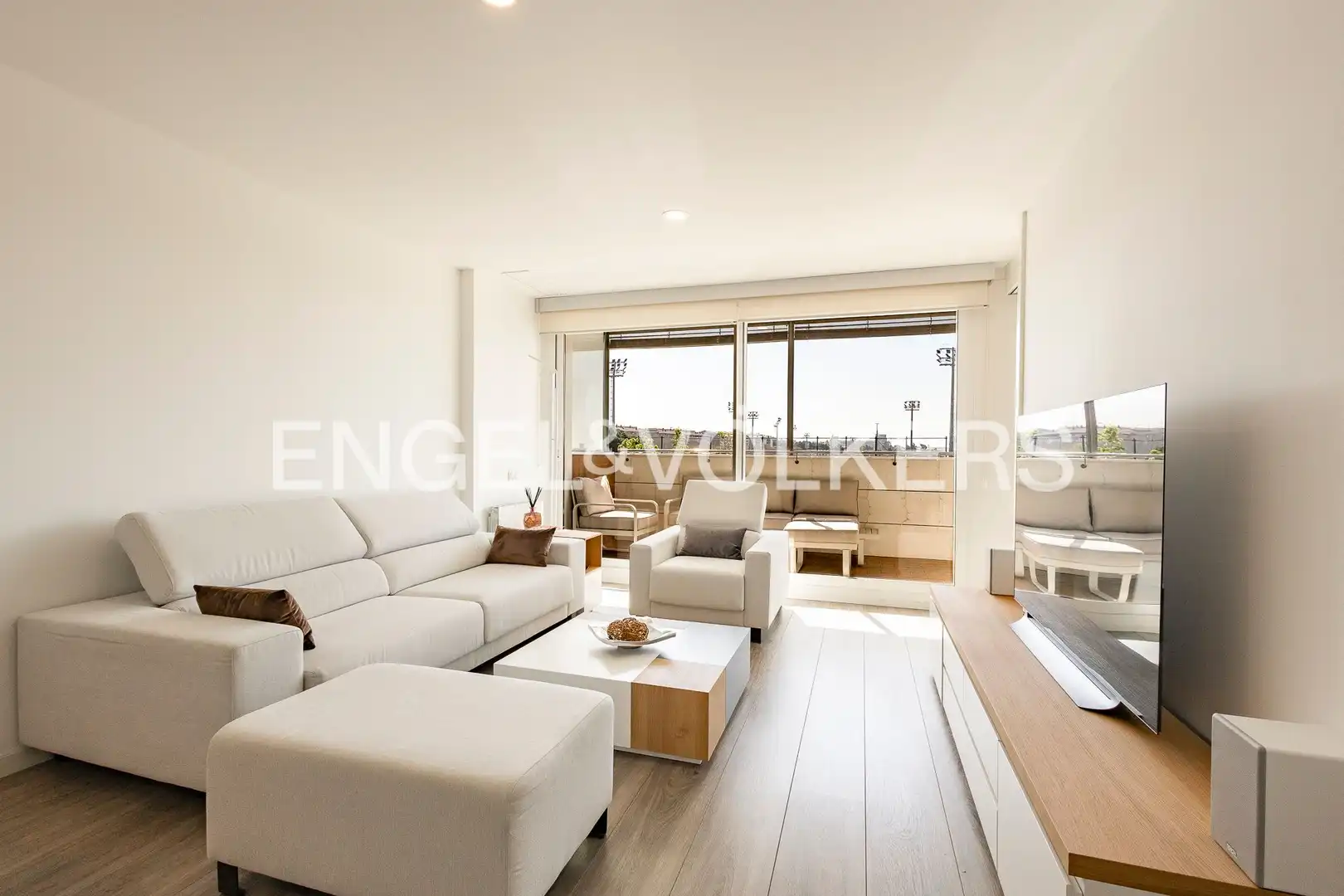 Living room of Flat for sale in Sant Feliu de Llobregat  with Air Conditioner, Heating and Parquet flooring