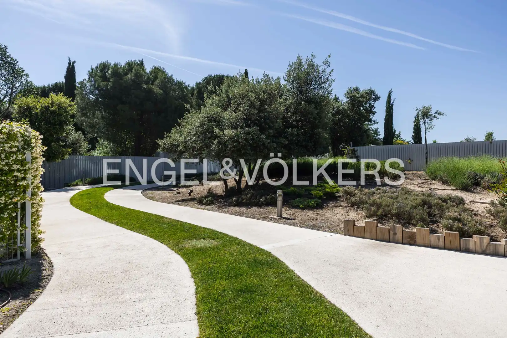 Apartamento en venta en Pozuelo de Alarcón con Aire acondicionado, Calefacción y Jardín privado