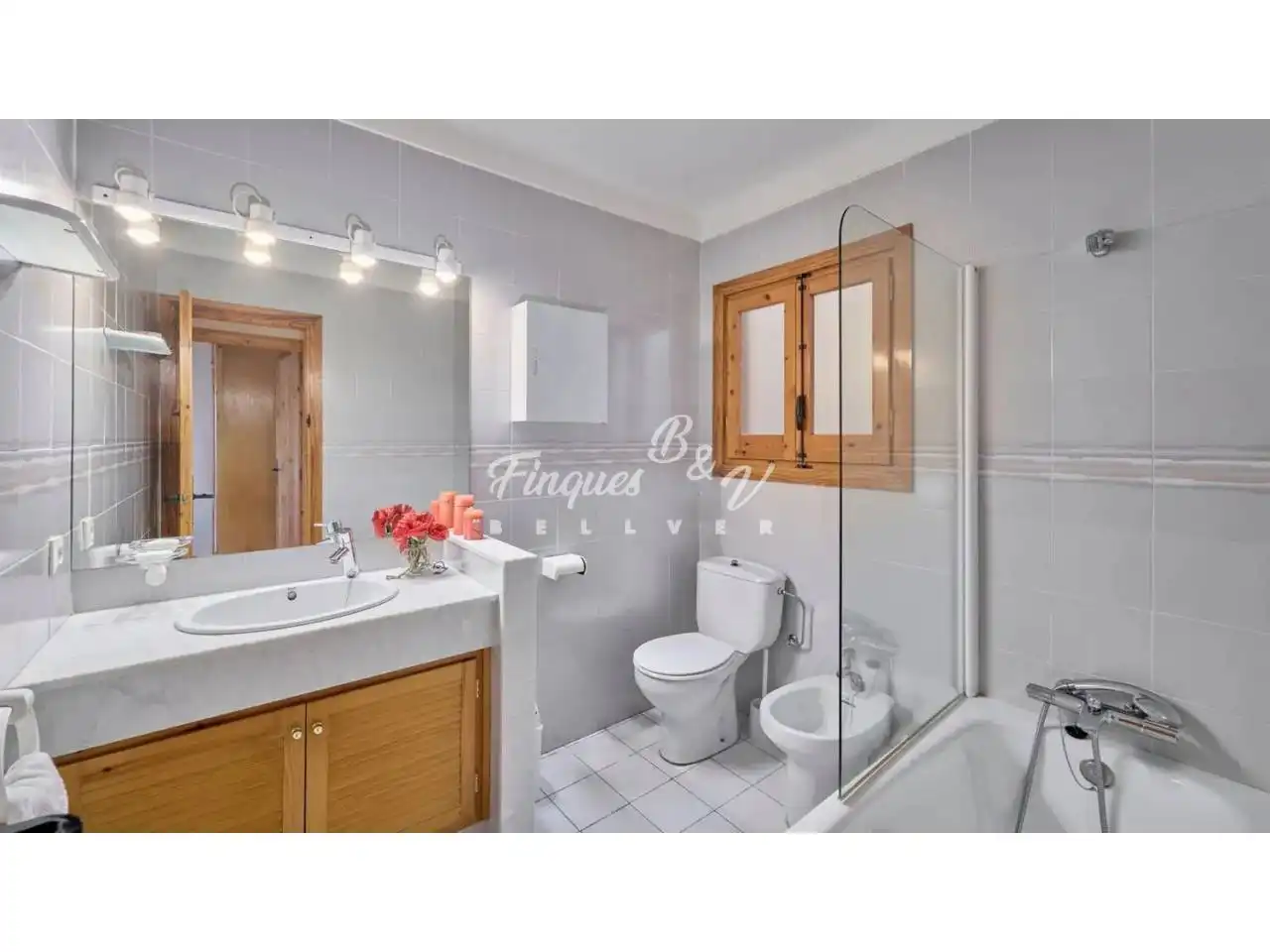 Bathroom of Houses for rent in Bellver de Cerdanya, Lleida