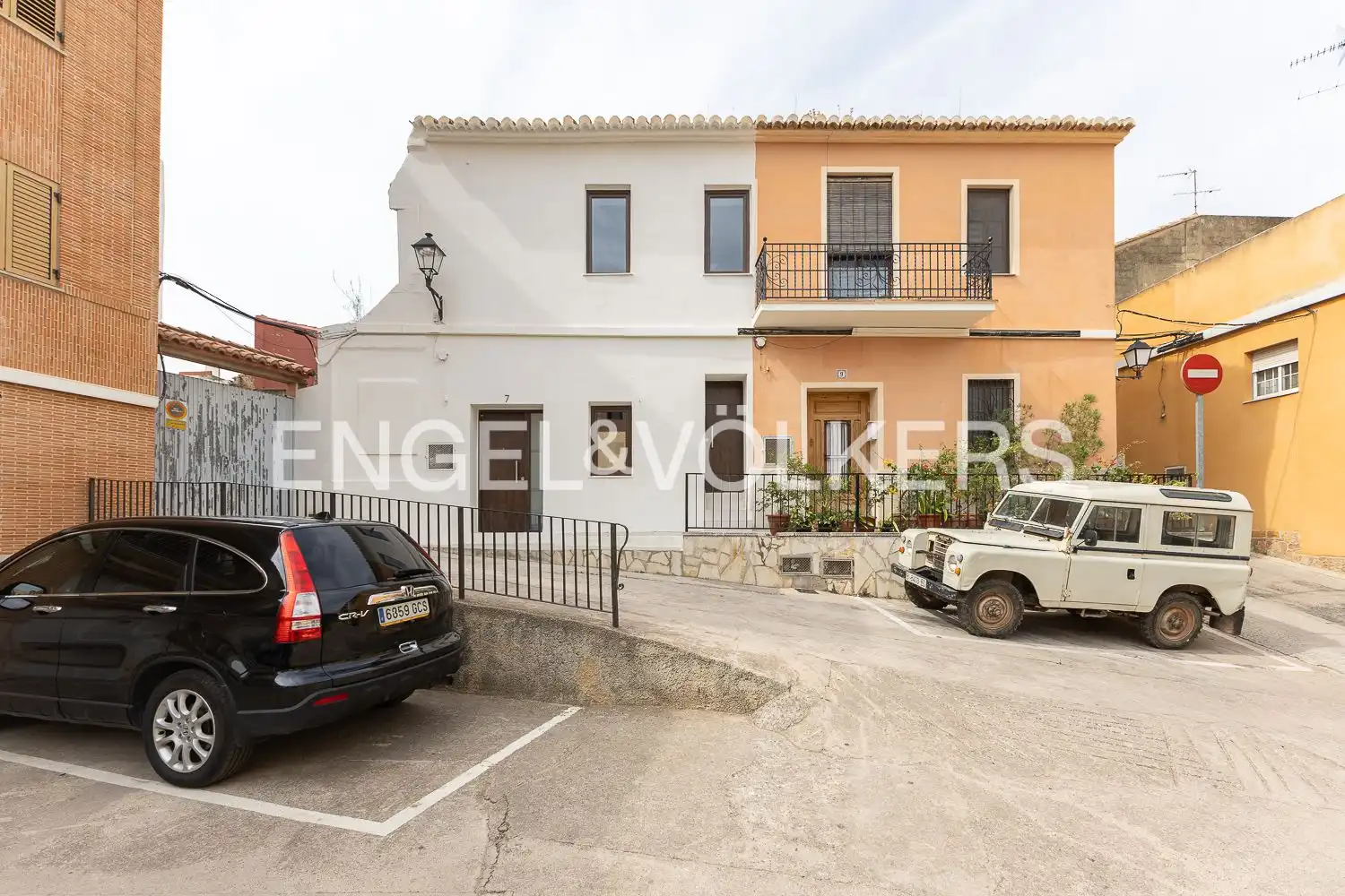 Vista exterior de Casa adosada en venta en Náquera con Calefacción, Parquet y Terraza