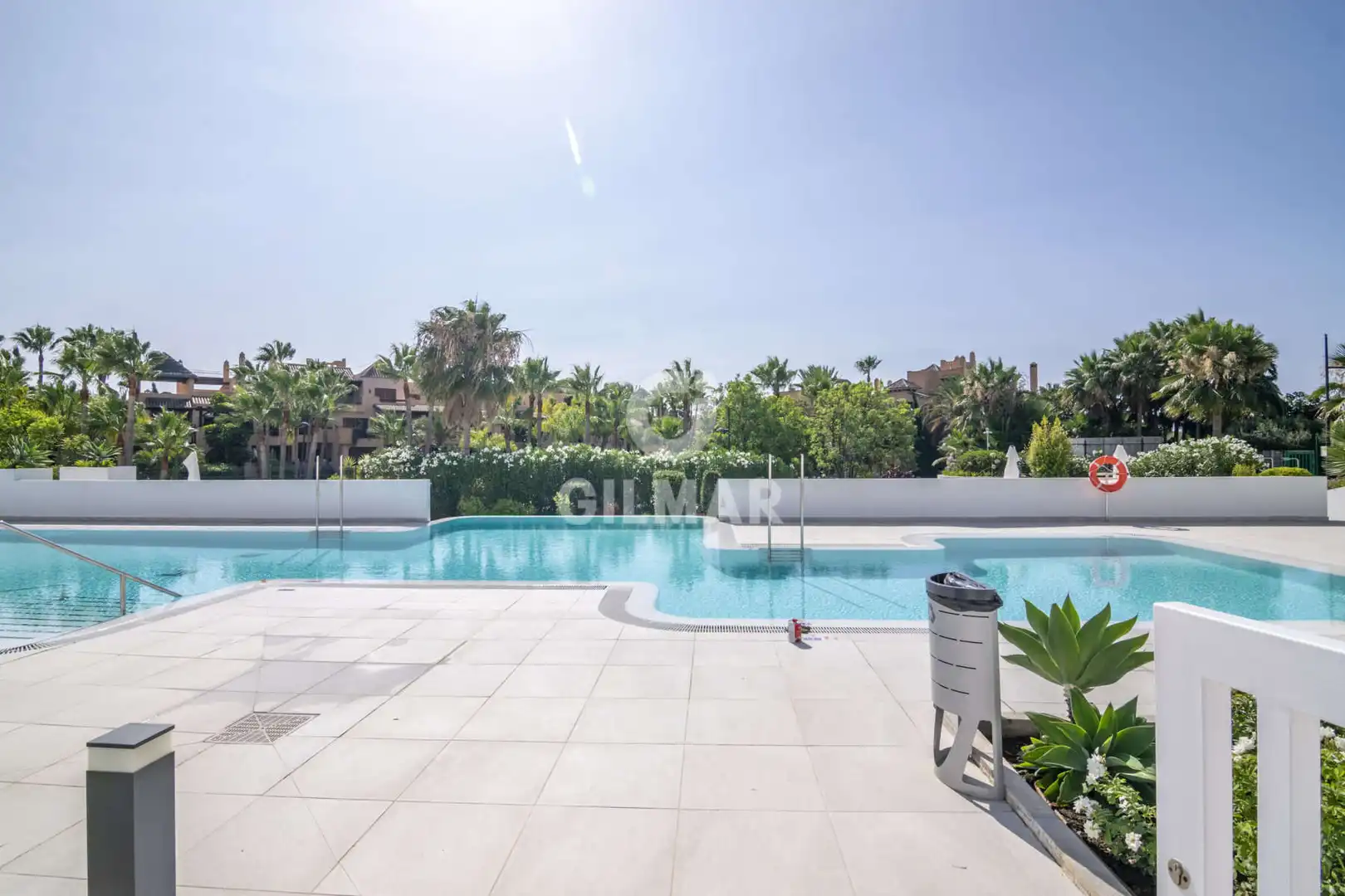 Jardí de Apartament en venda en Estepona amb Calefacció, Traster i Piscina