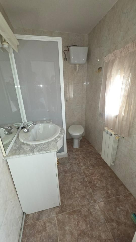Bathroom of House or chalet for sale in Santa Cruz de la Zarza  with Heating, Terrace and Furnished