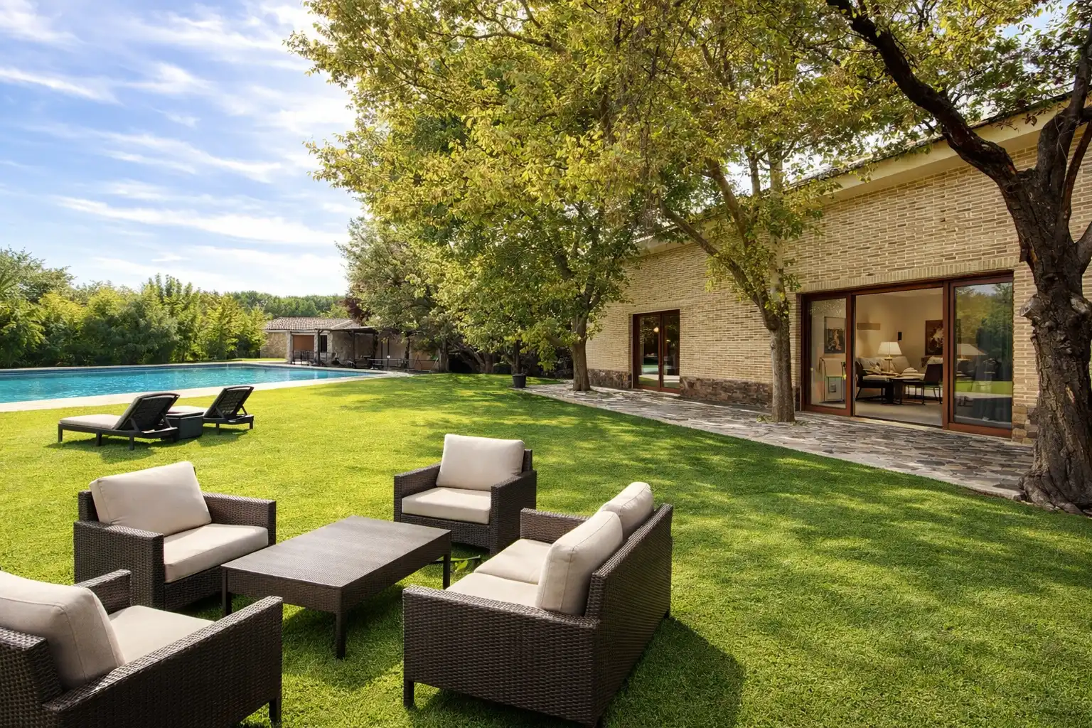 Terrace of Houses for sale in Boadilla del Monte  with Air Conditioner, Heating and Private garden