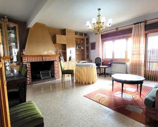 Living room of Flat for sale in El Barraco   with Heating, Terrace and Balcony