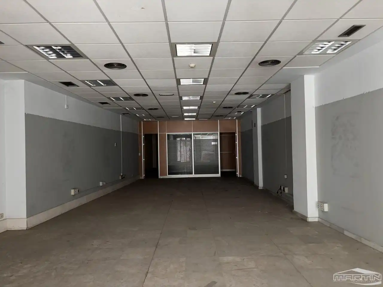 Edificio en venta en Cabra