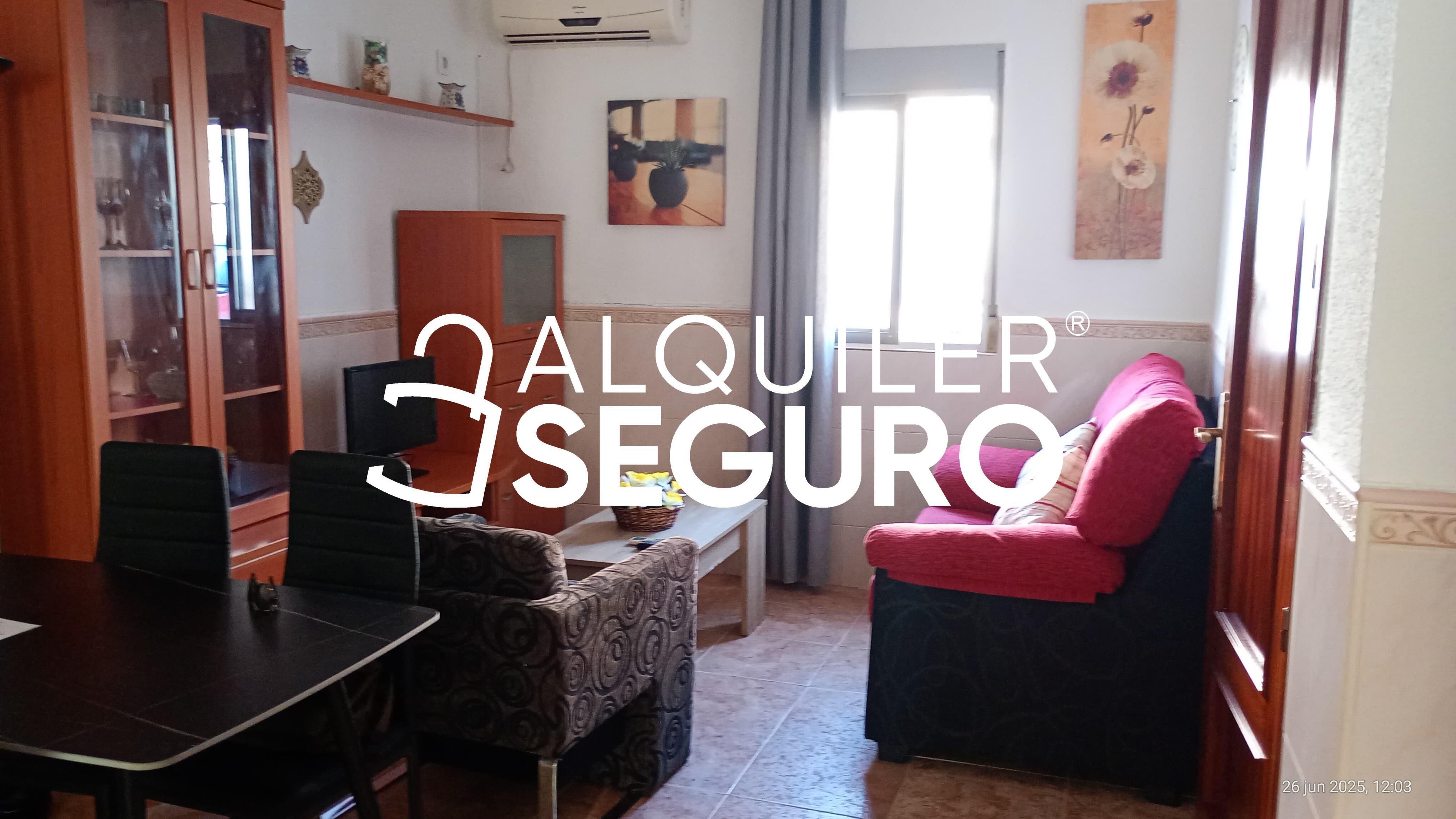 Sala d'estar de Pis de lloguer en  Córdoba Capital amb Aire condicionat i Moblat