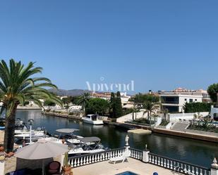 Exterior view of Single-family semi-detached for sale in Empuriabrava  with Air Conditioner, Heating and Private garden