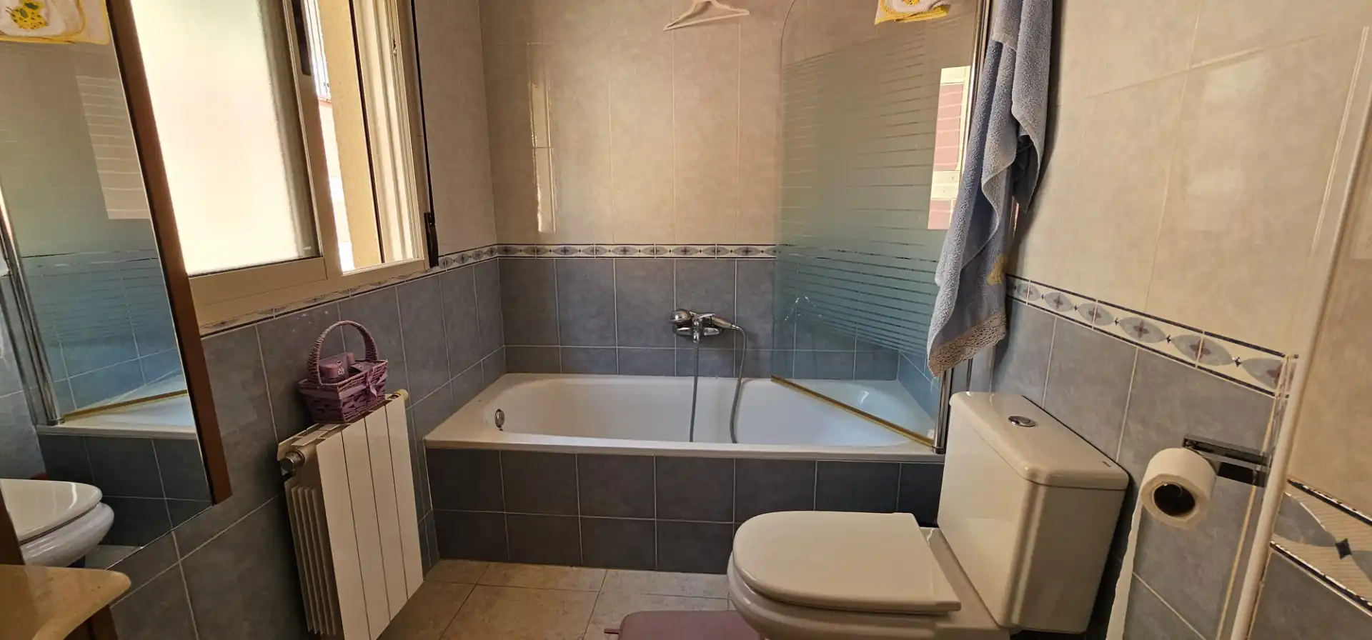 Bany de Casa adosada en venda en Totana amb Aire condicionat, Moblat i Forn