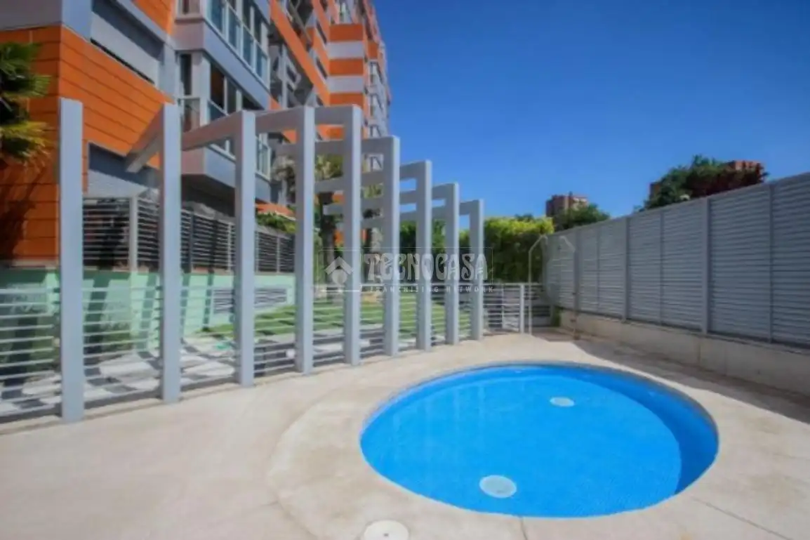 Piscina de Piso en venta en Madrid con Trastero
