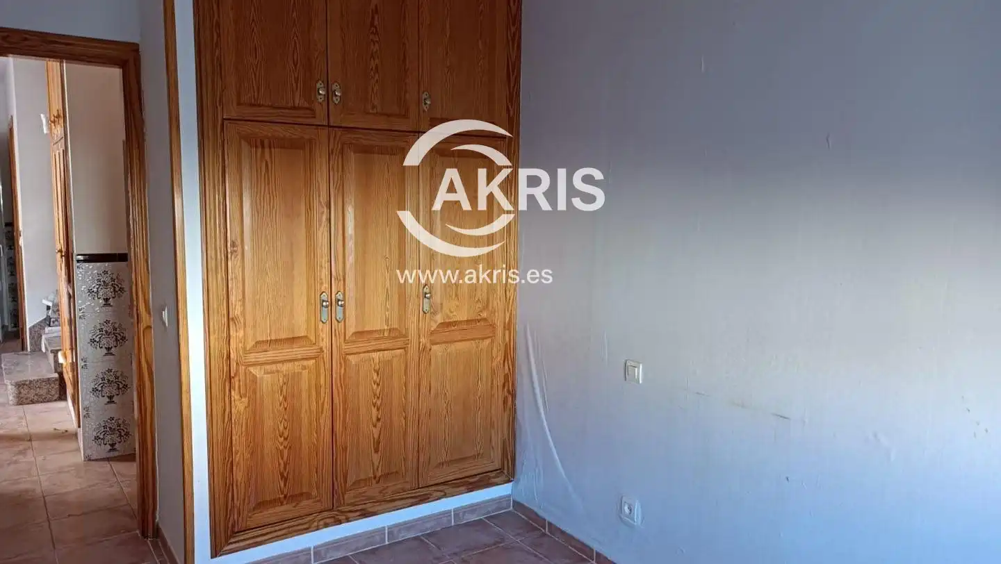 Houses for sale in Calle Colón, La Puebla de Almoradiel