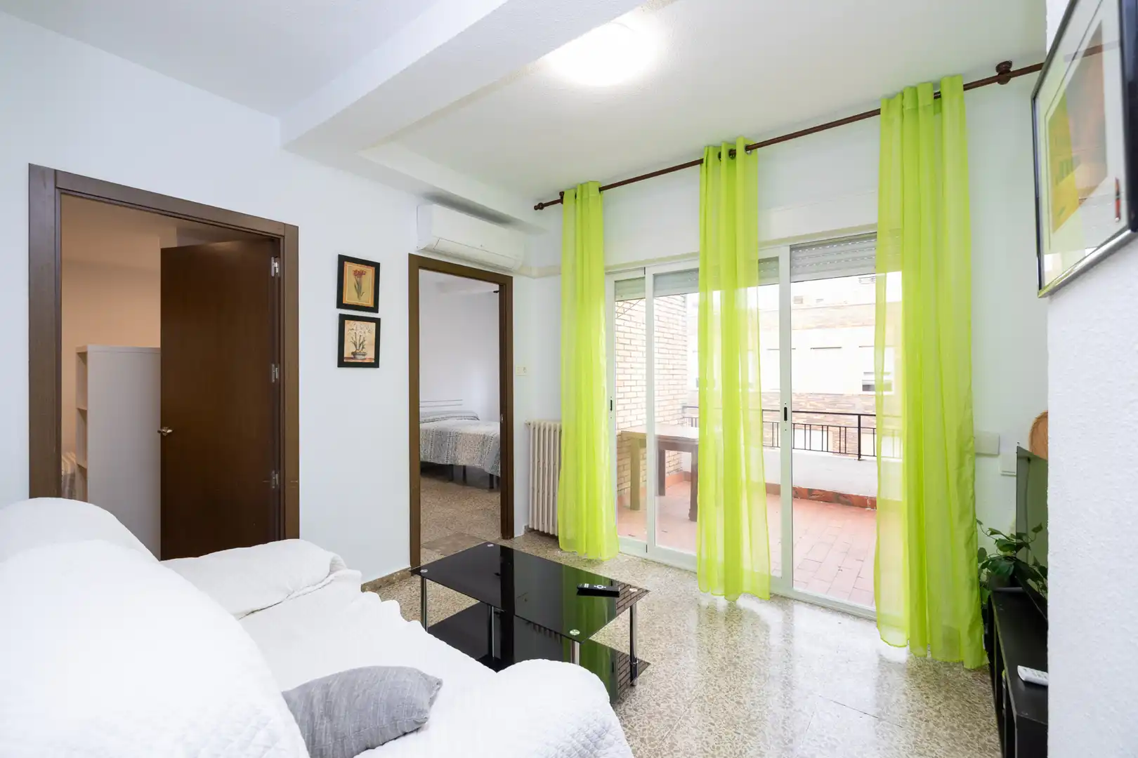 Piso con terraza en alquiler en Calle Martínez de la Rosa, imagen 2