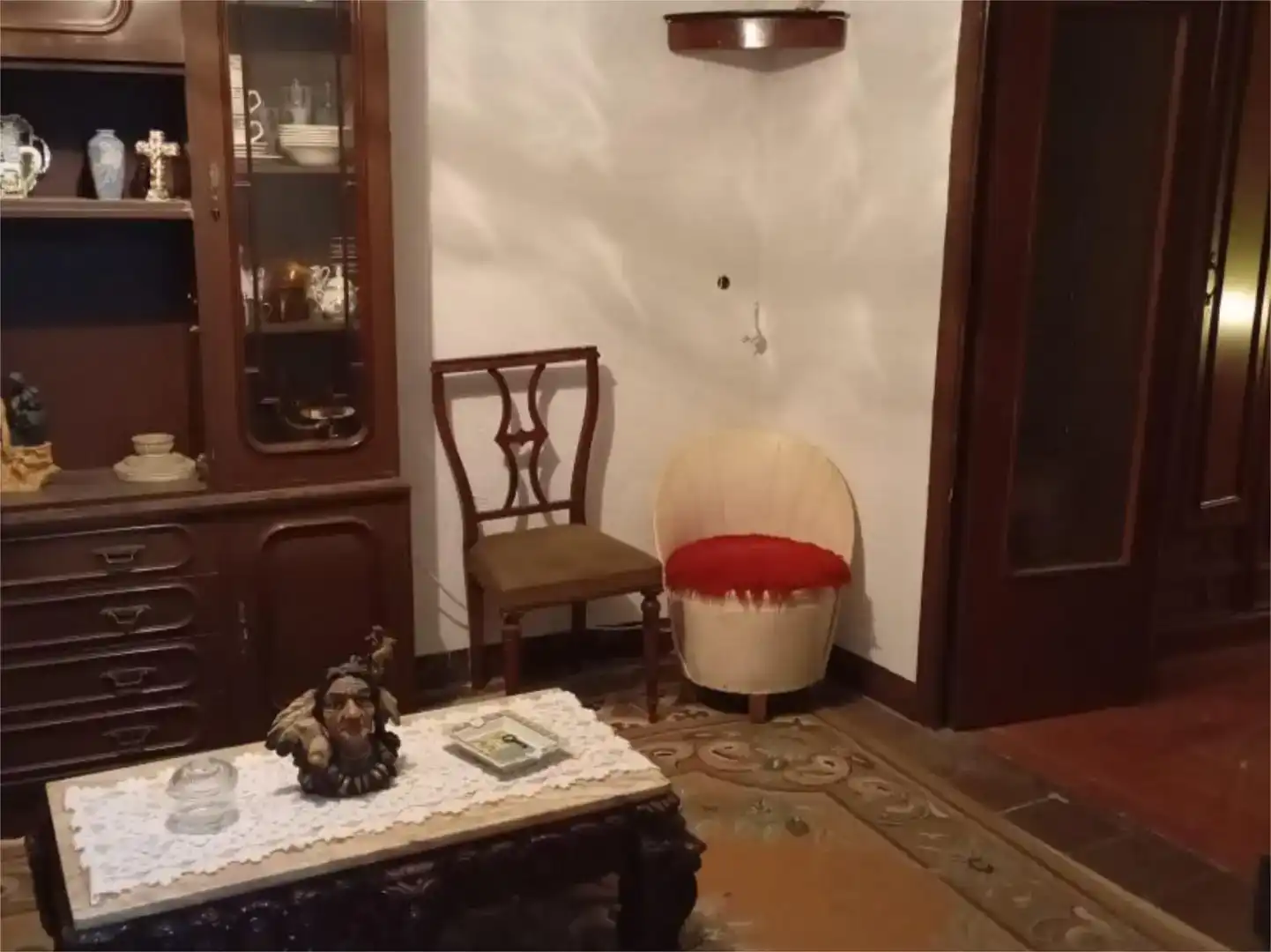 Sala d'estar de Casa adosada en venda en Torrijo de la Cañada amb Balcó