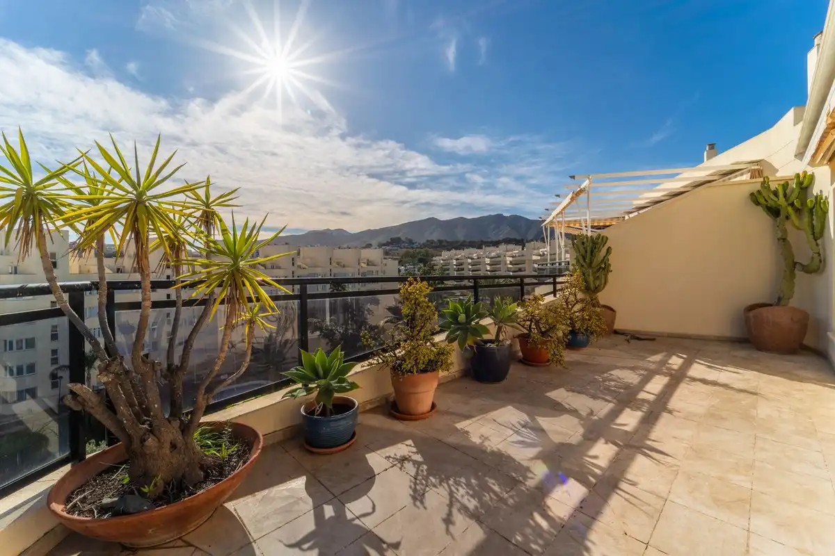 Terrasse von Dachboden zum Verkauf in Torremolinos mit Klimaanlage, Terrasse und Schwimmbad