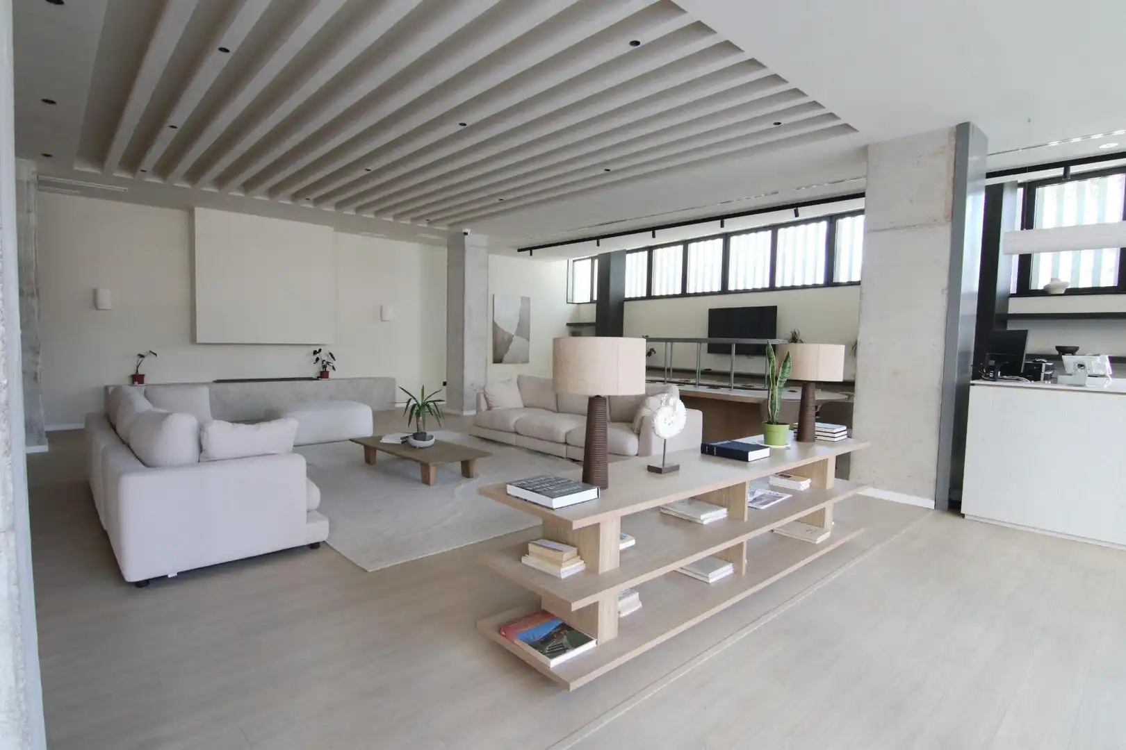 Sala de estar de Piso de alquiler en Terrassa con Aire acondicionado, Calefacción y Jardín privado