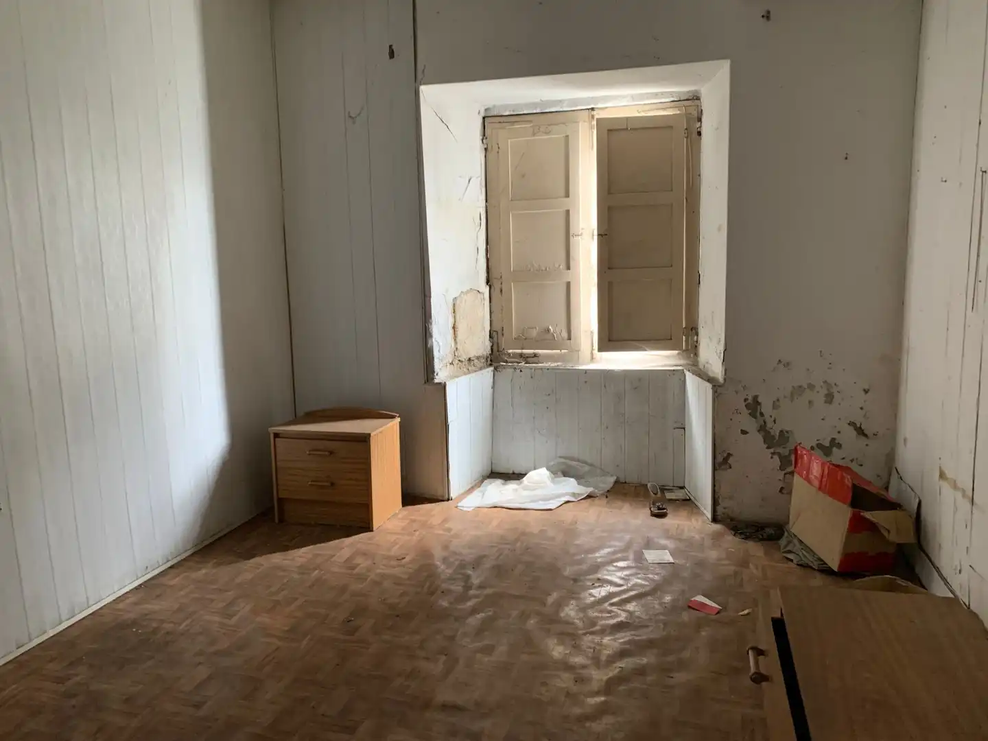 Dormitori de Casa o xalet en venda en Ferrol amb Calefacció, Jardí privat i Traster